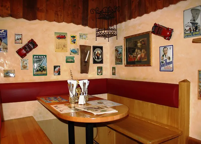 Autobahnrestaurant & Motorhotel Zoebern